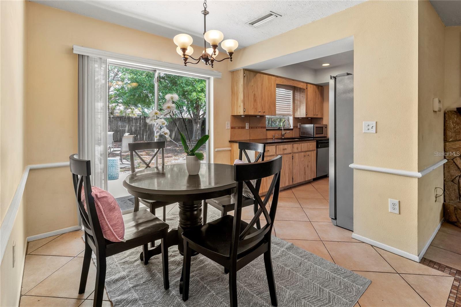 Listing photo id 8 for 3314 Island Date Circle