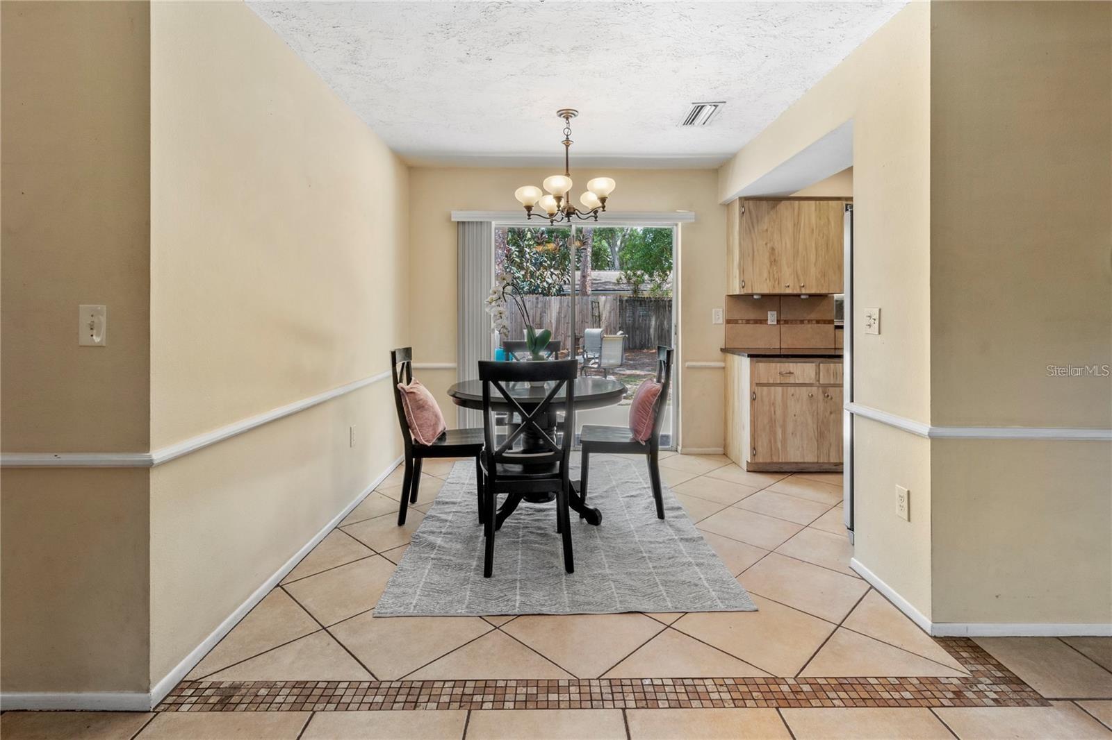 Listing photo id 9 for 3314 Island Date Circle