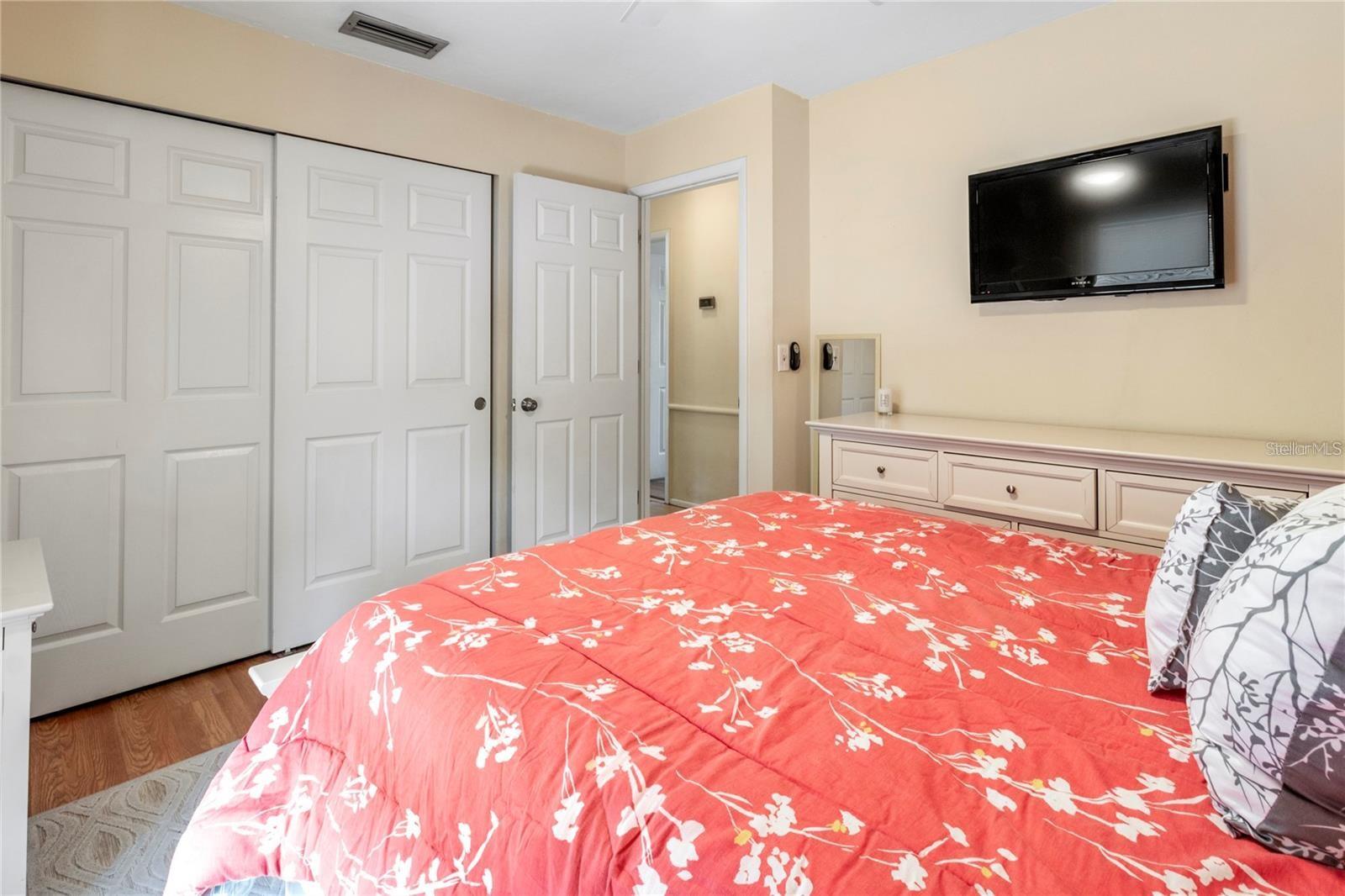 Listing photo id 24 for 3314 Island Date Circle