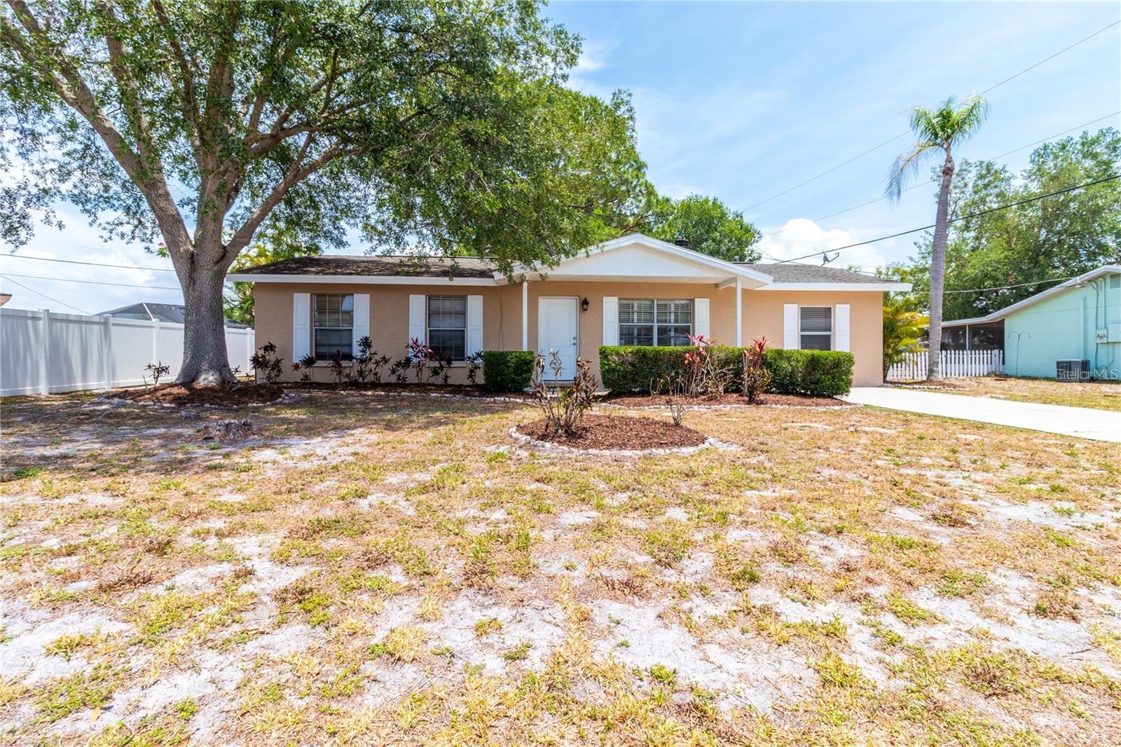 Listing photo id 38 for 3314 Island Date Circle