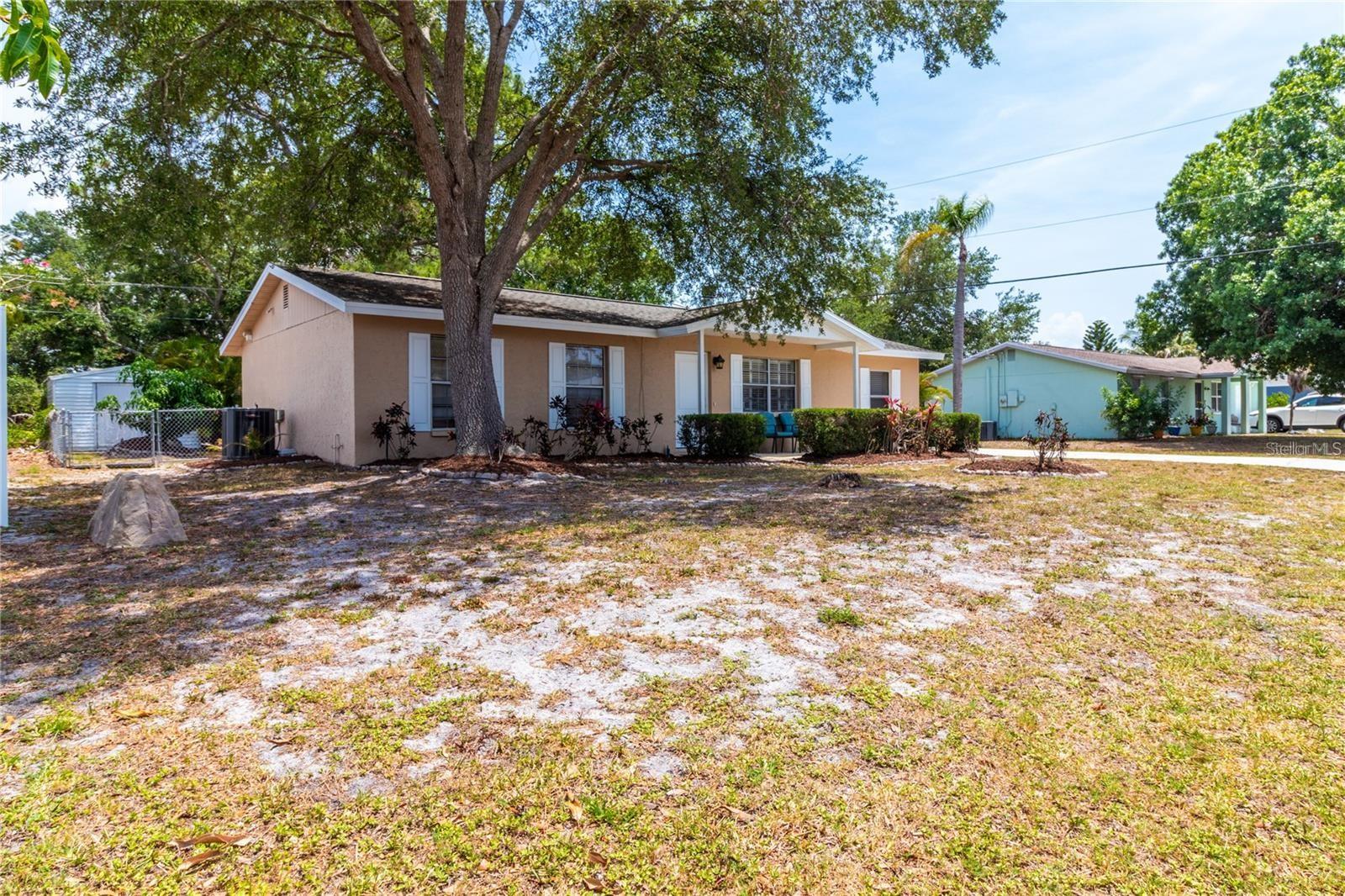 Listing photo id 39 for 3314 Island Date Circle