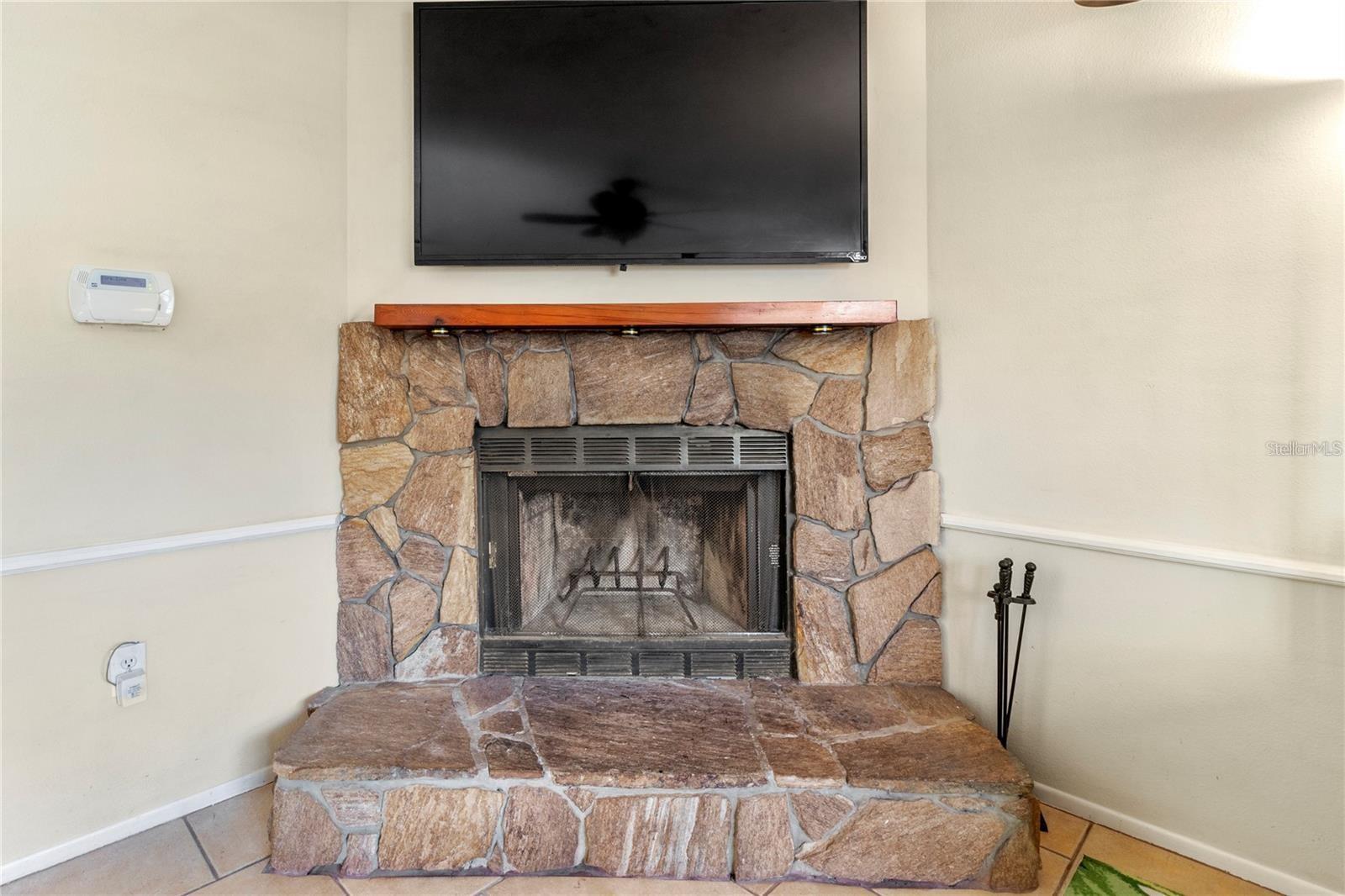Listing photo id 7 for 3314 Island Date Circle