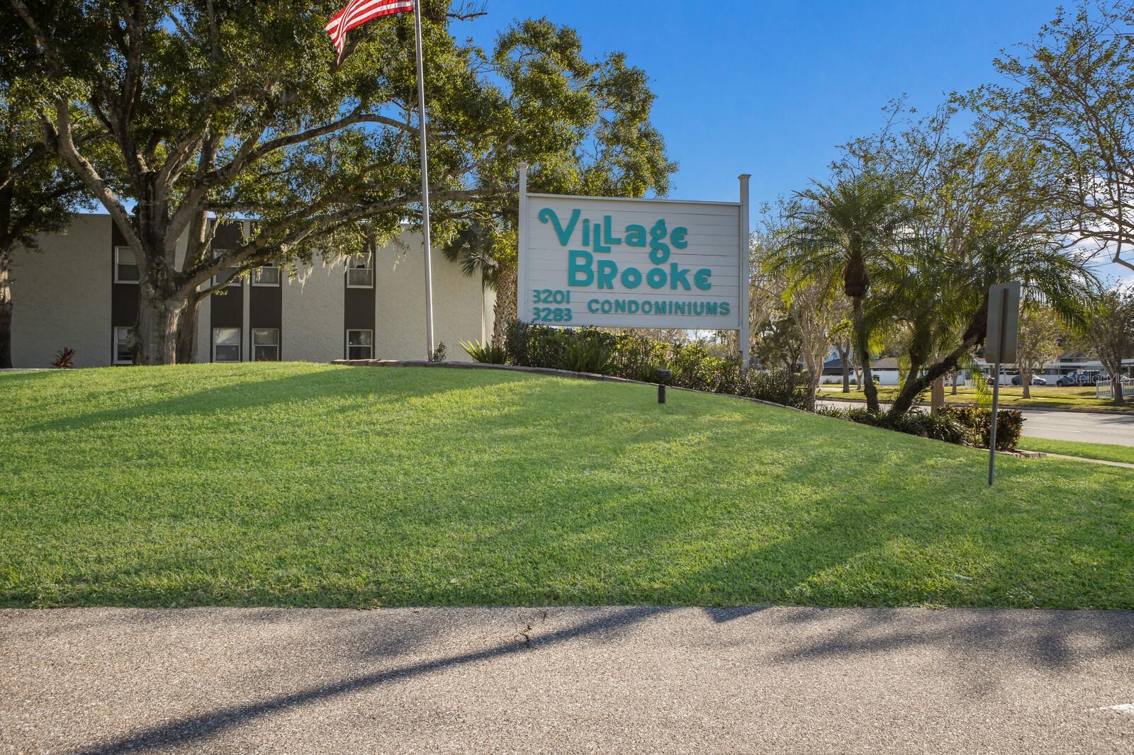Image 21 of 33 For 3253 Beneva Road 103