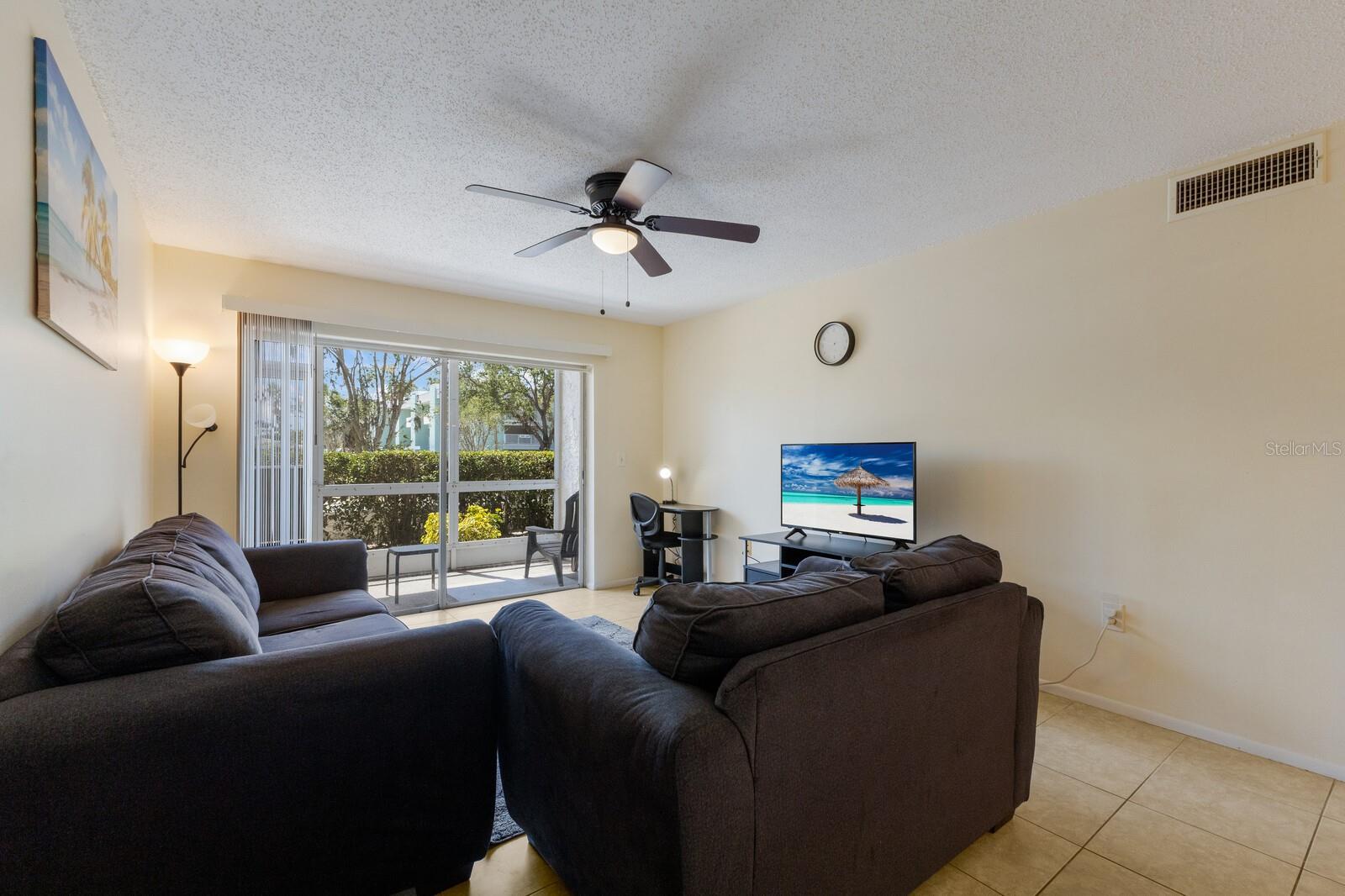 Image 4 of 33 For 3253 Beneva Road 103