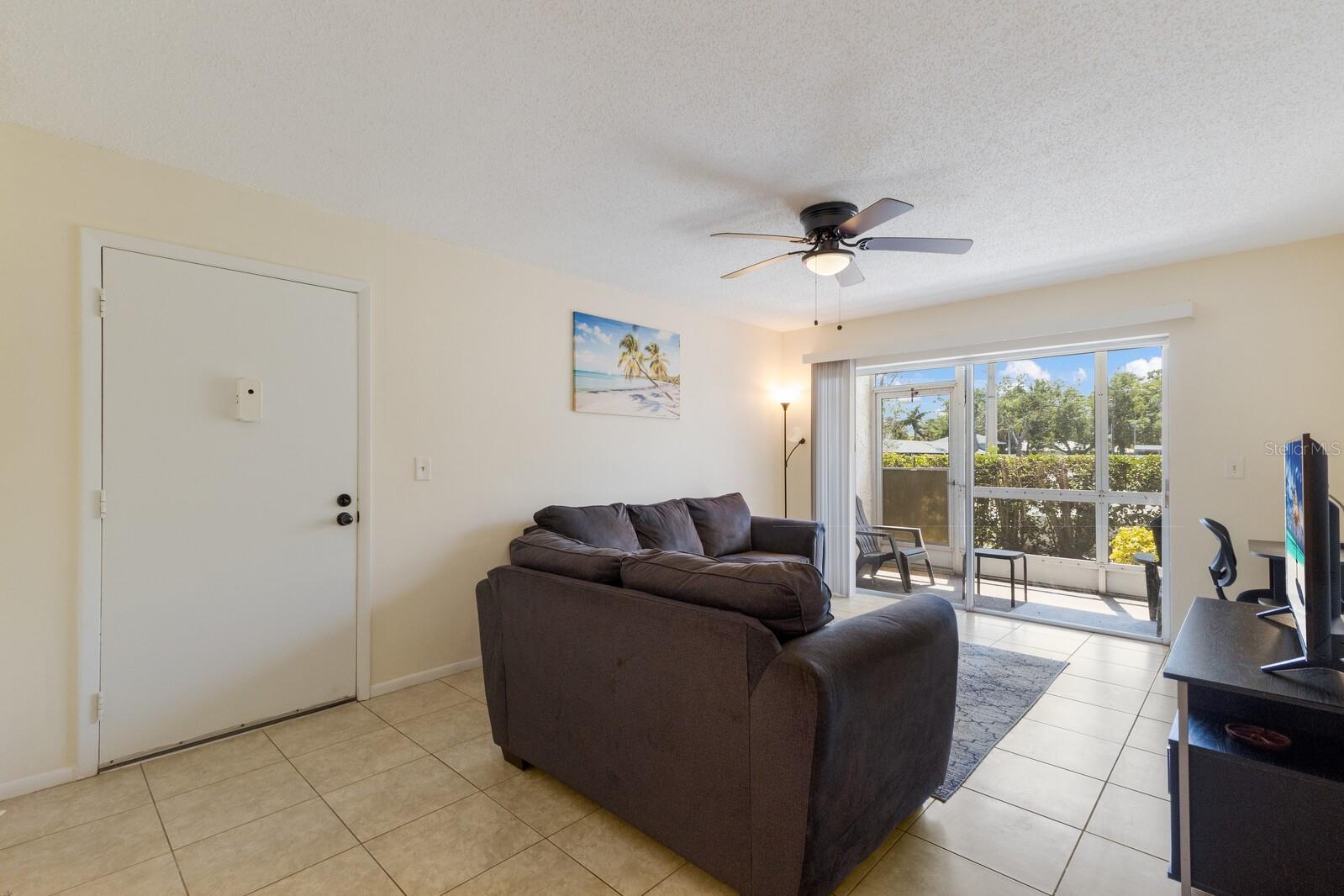 Image 5 of 33 For 3253 Beneva Road 103