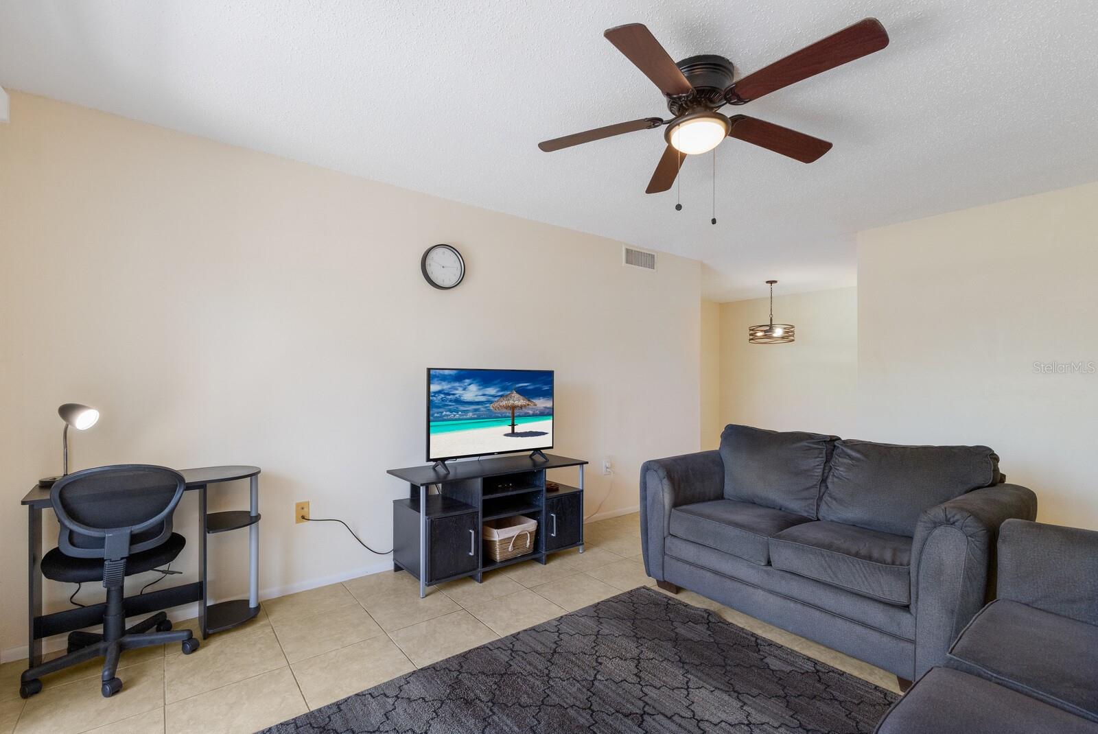 Image 7 of 33 For 3253 Beneva Road 103