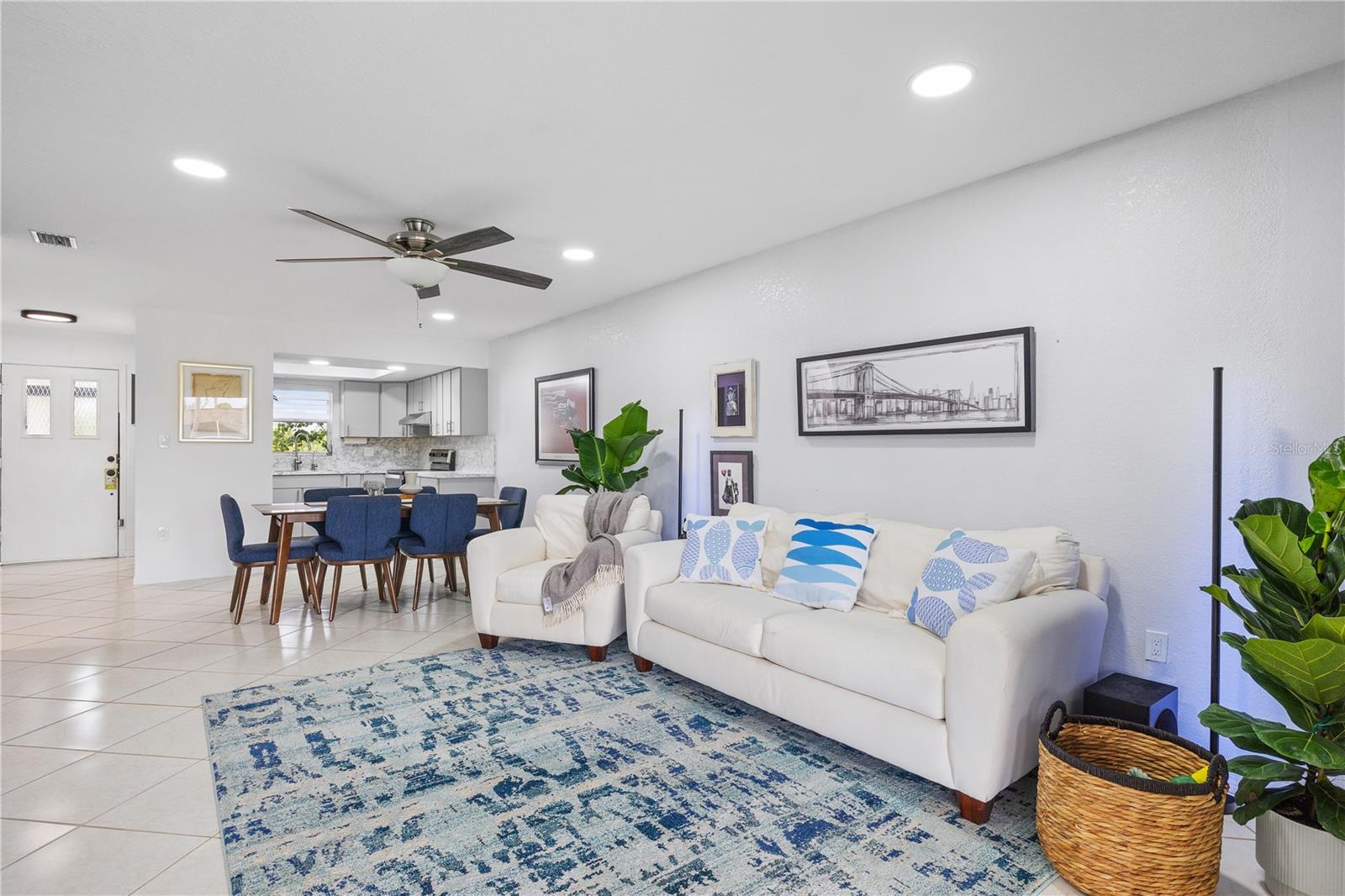 Image 4 of 38 For 3203 Riverside Drive B