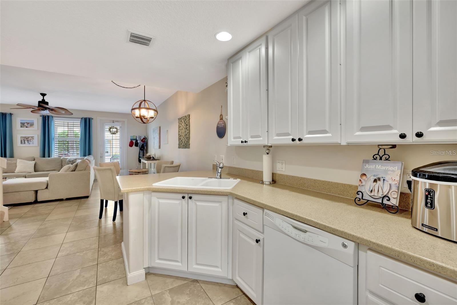 Image 14 of 22 For 5972 Giardino Lane