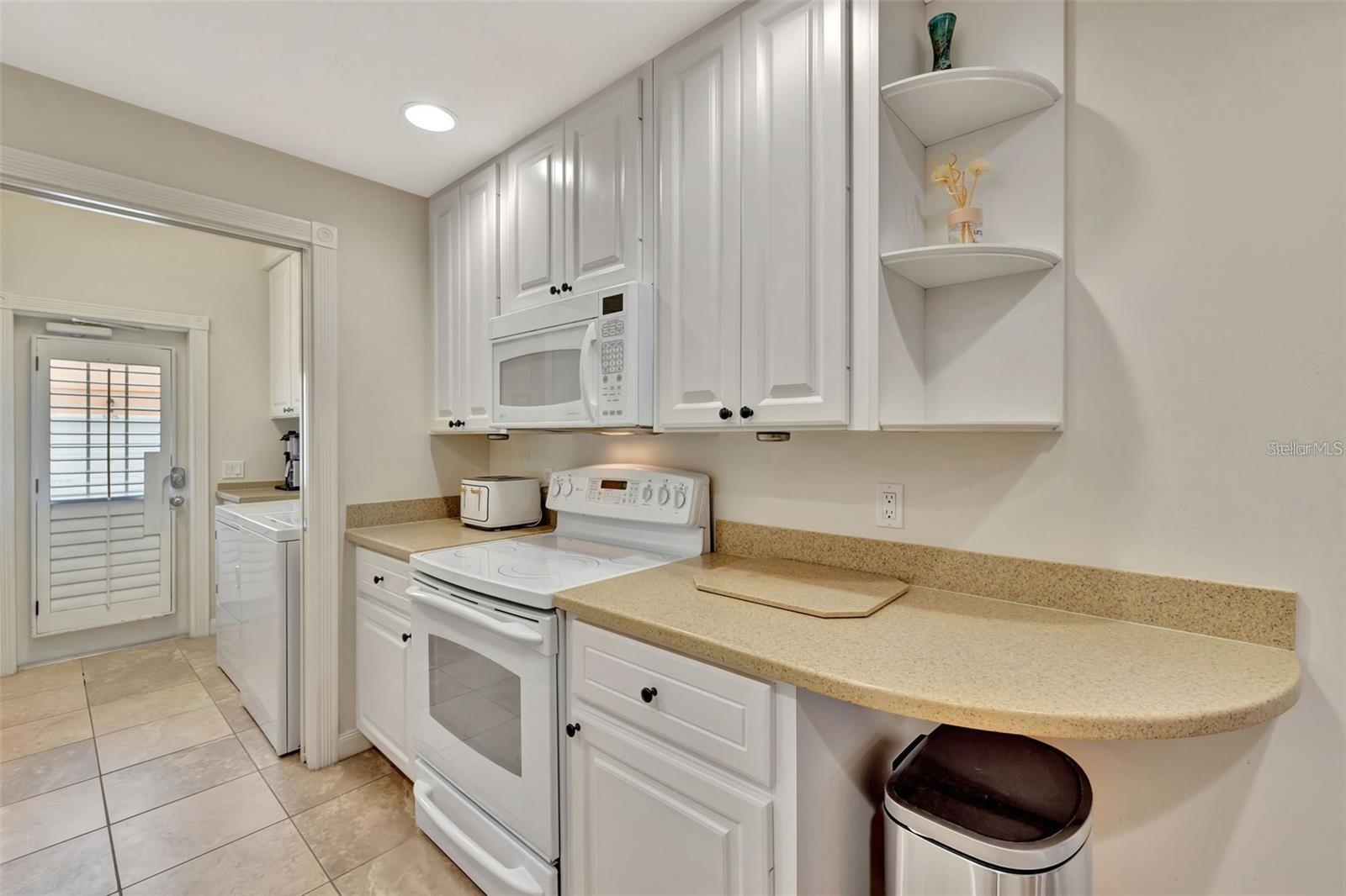Image 15 of 22 For 5972 Giardino Lane