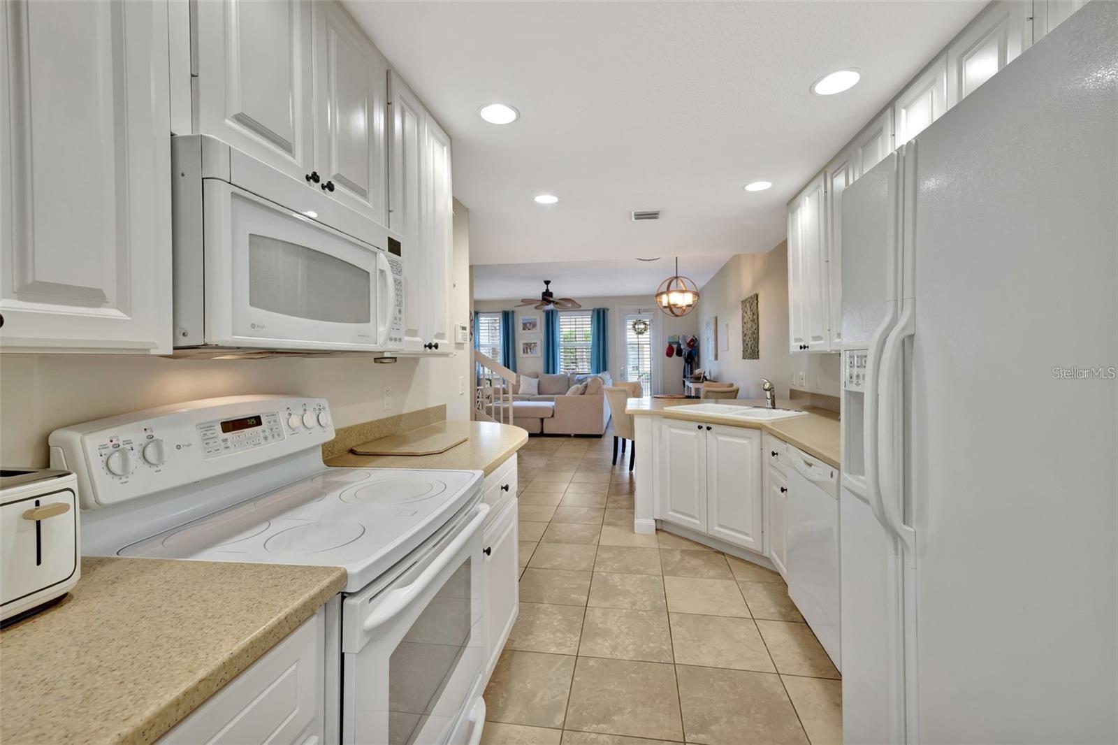 Image 16 of 22 For 5972 Giardino Lane