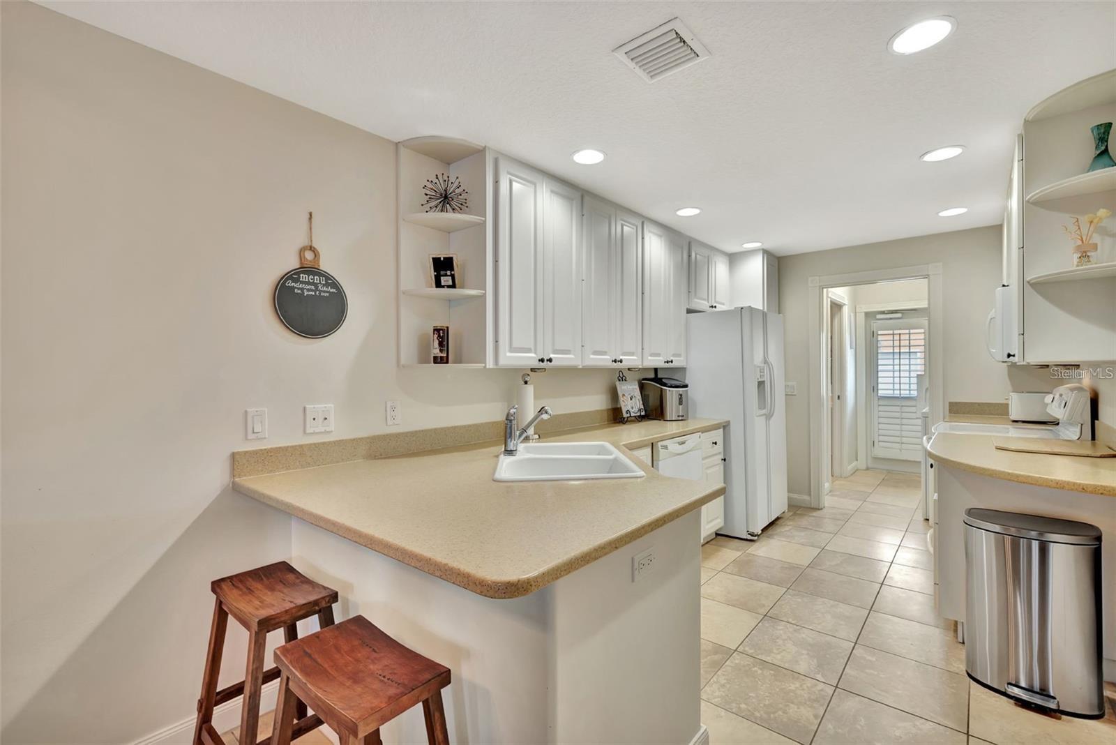 Image 17 of 22 For 5972 Giardino Lane