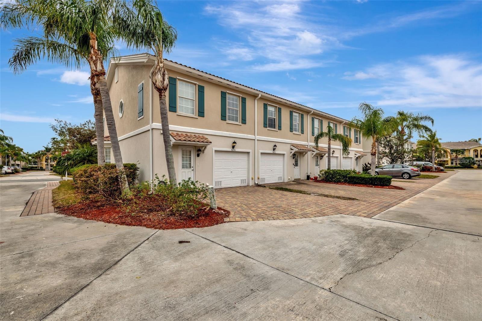 Image 3 of 22 For 5972 Giardino Lane