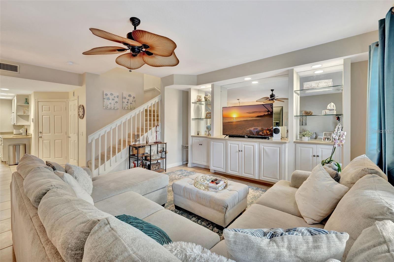 Image 9 of 22 For 5972 Giardino Lane