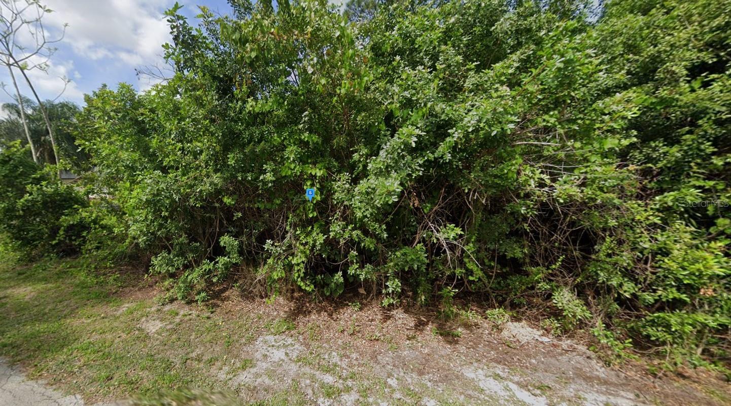 Image 2 of 8 For 1702 Amber Lane