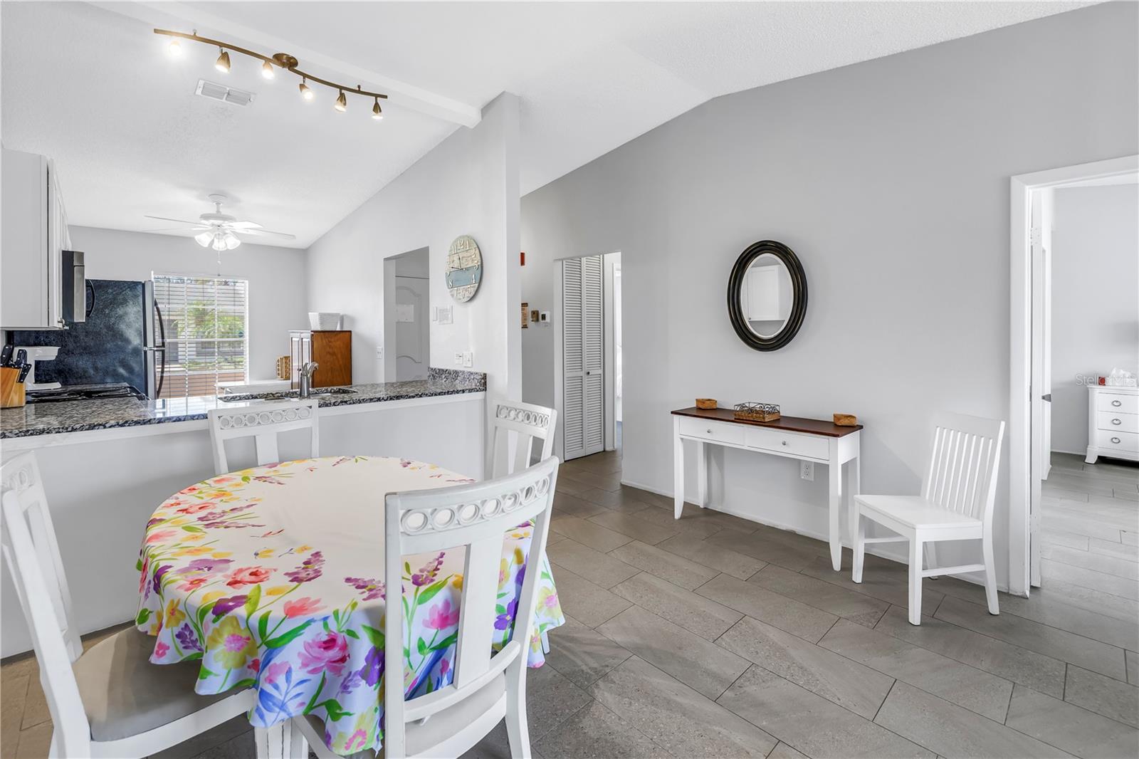Image 11 of 40 For 4116 43rd Avenue W