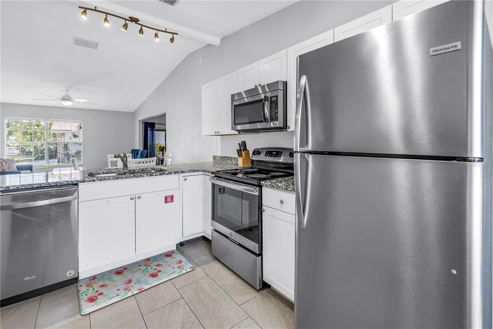 Image 5 of 40 For 4116 43rd Avenue W