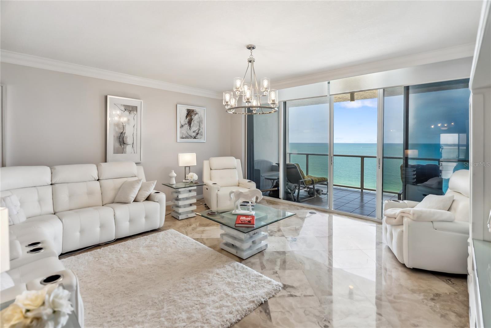 Listing photo id 46 for 1800 Benjamin Franklin Drive B1009