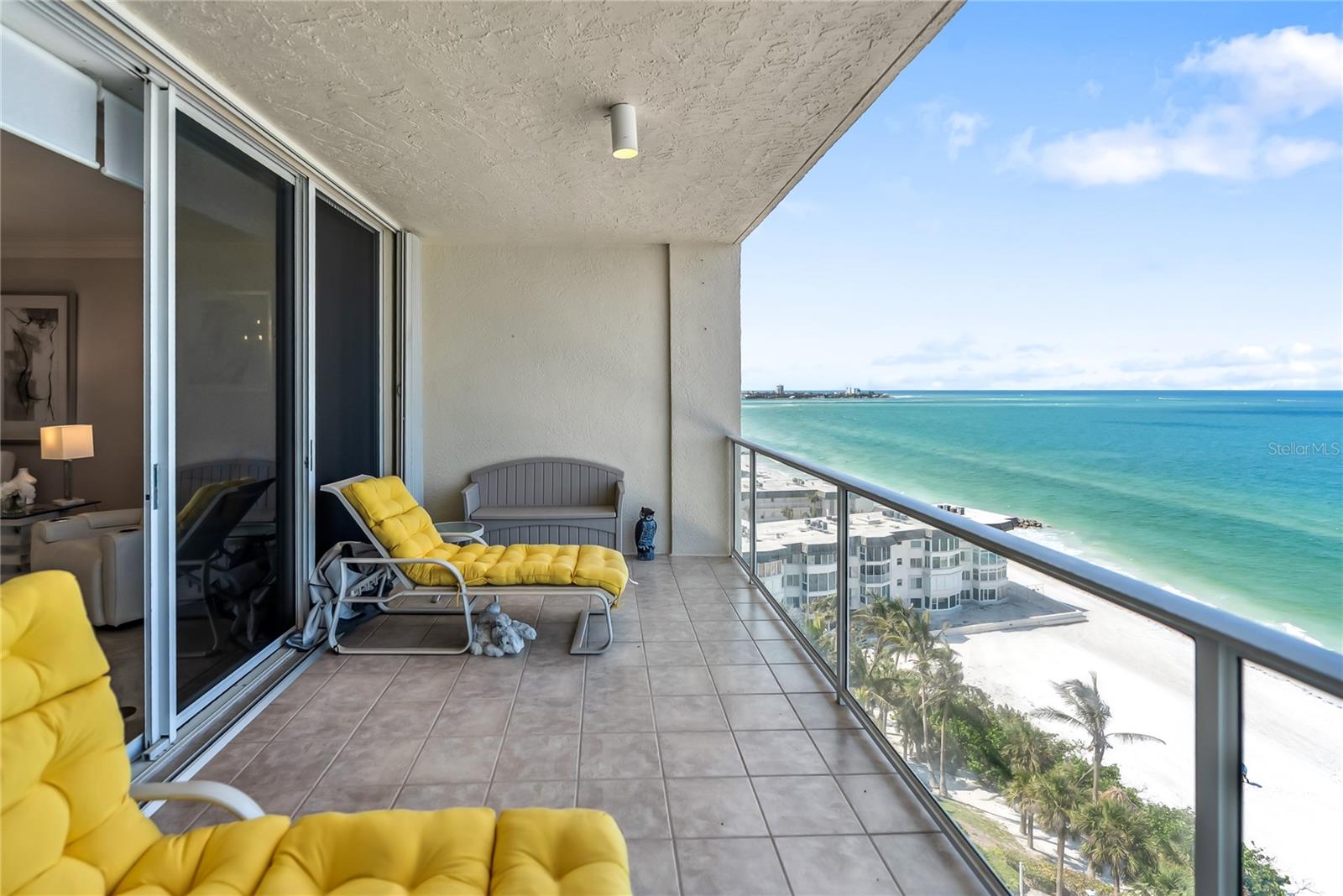 Listing photo id 53 for 1800 Benjamin Franklin Drive B1009