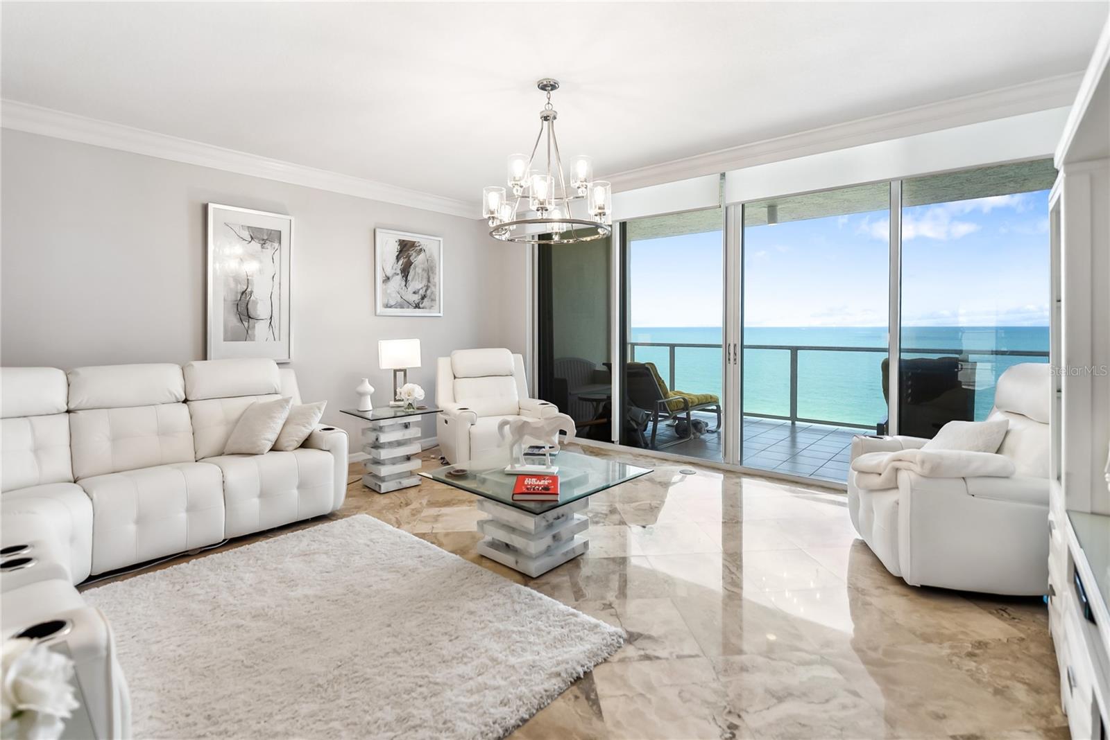 Listing photo id 60 for 1800 Benjamin Franklin Drive B1009
