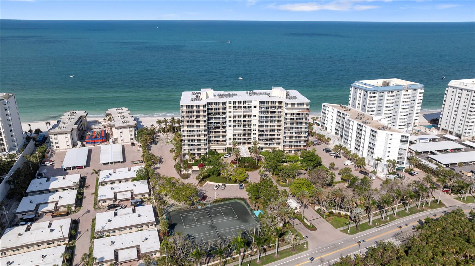 Listing photo id 68 for 1800 Benjamin Franklin Drive B1009