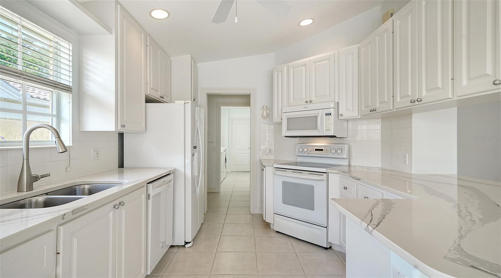 Image 11 of 35 For 5566 Avellino Place