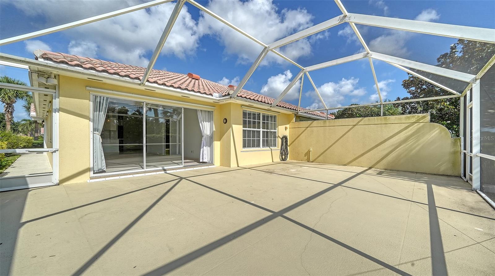 Image 28 of 35 For 5566 Avellino Place