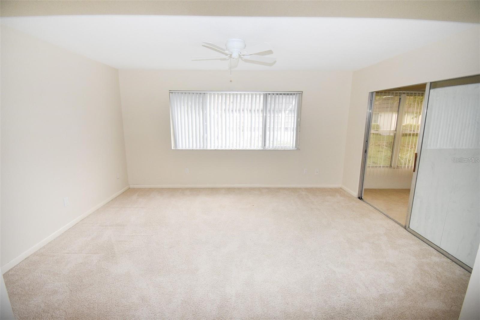 Image 5 of 19 For 3961 Ashwood Lane 44