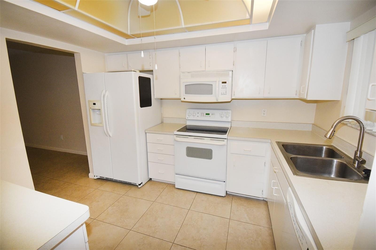 Image 9 of 19 For 3961 Ashwood Lane 44