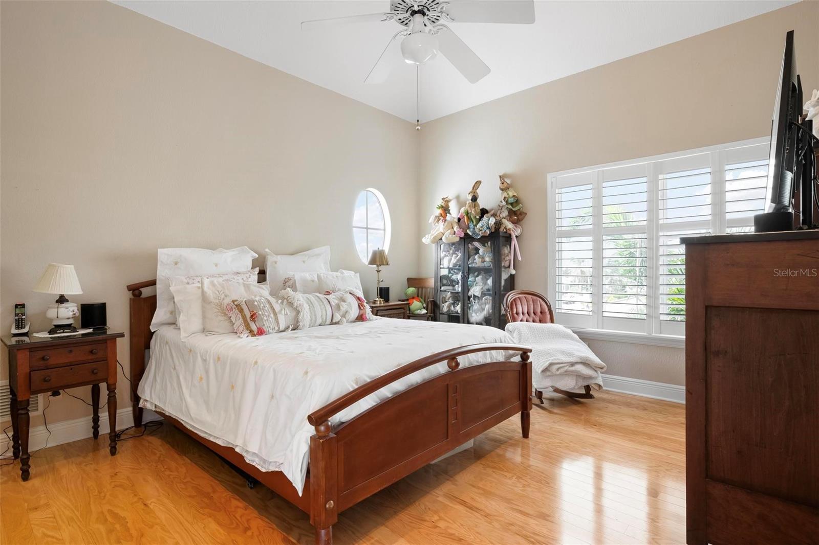 Image 32 of 63 For 512 77th Street