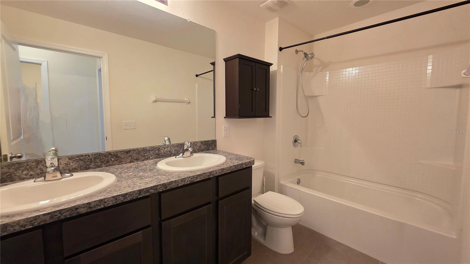 Image 16 of 42 For 4545 Long Branch Lane