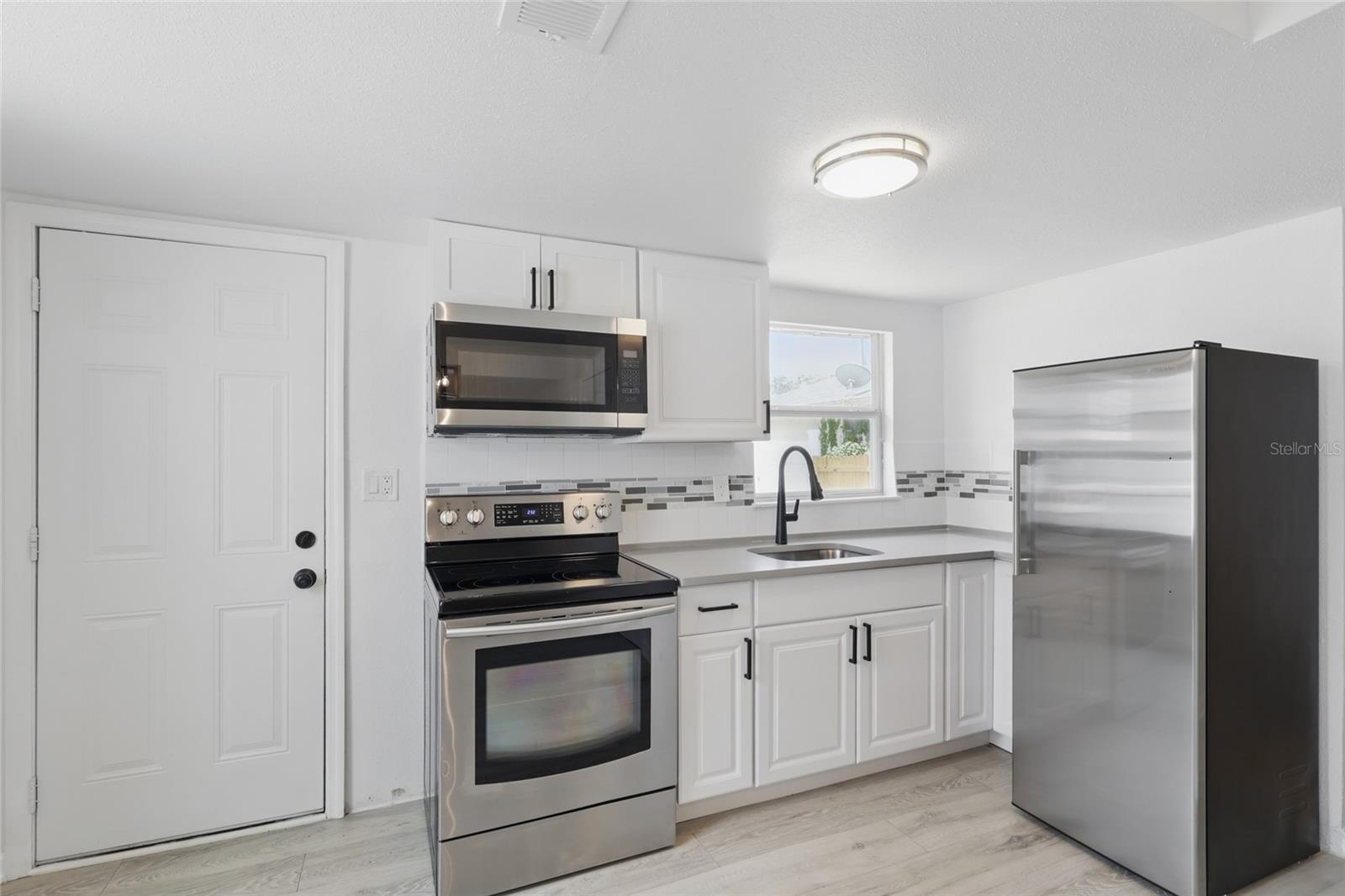 Image 6 of 19 For 2652 26th Street