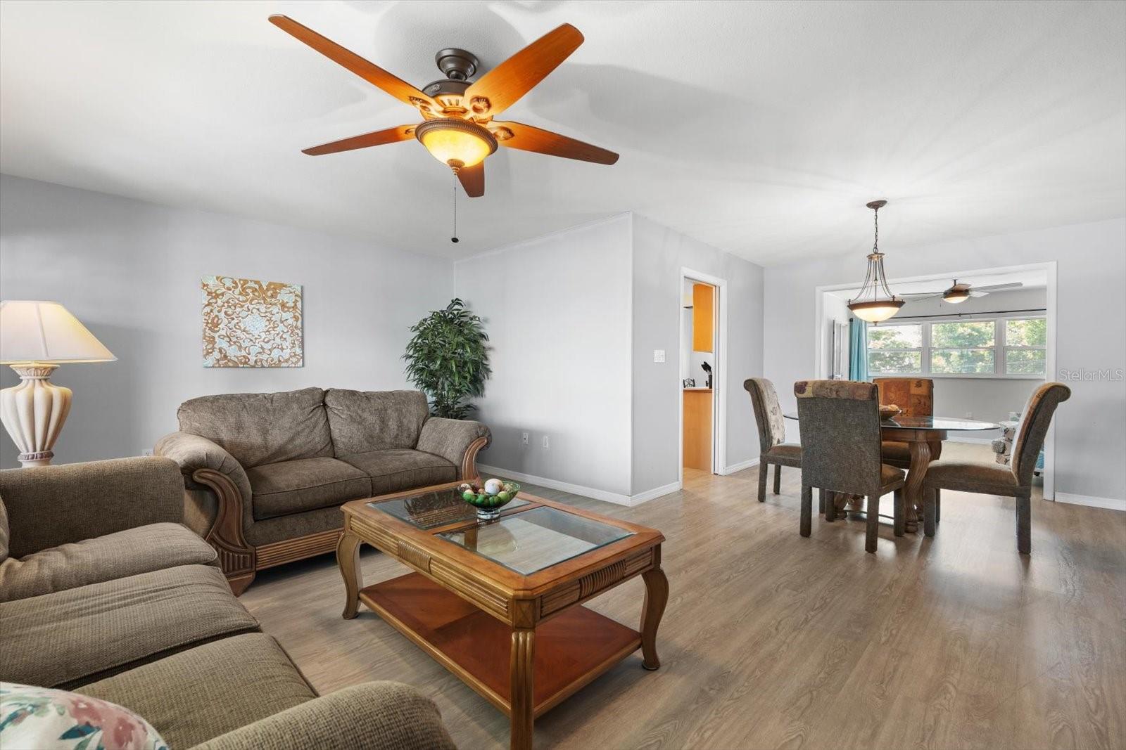 Image 24 of 48 For 2503 Beneva Road 7