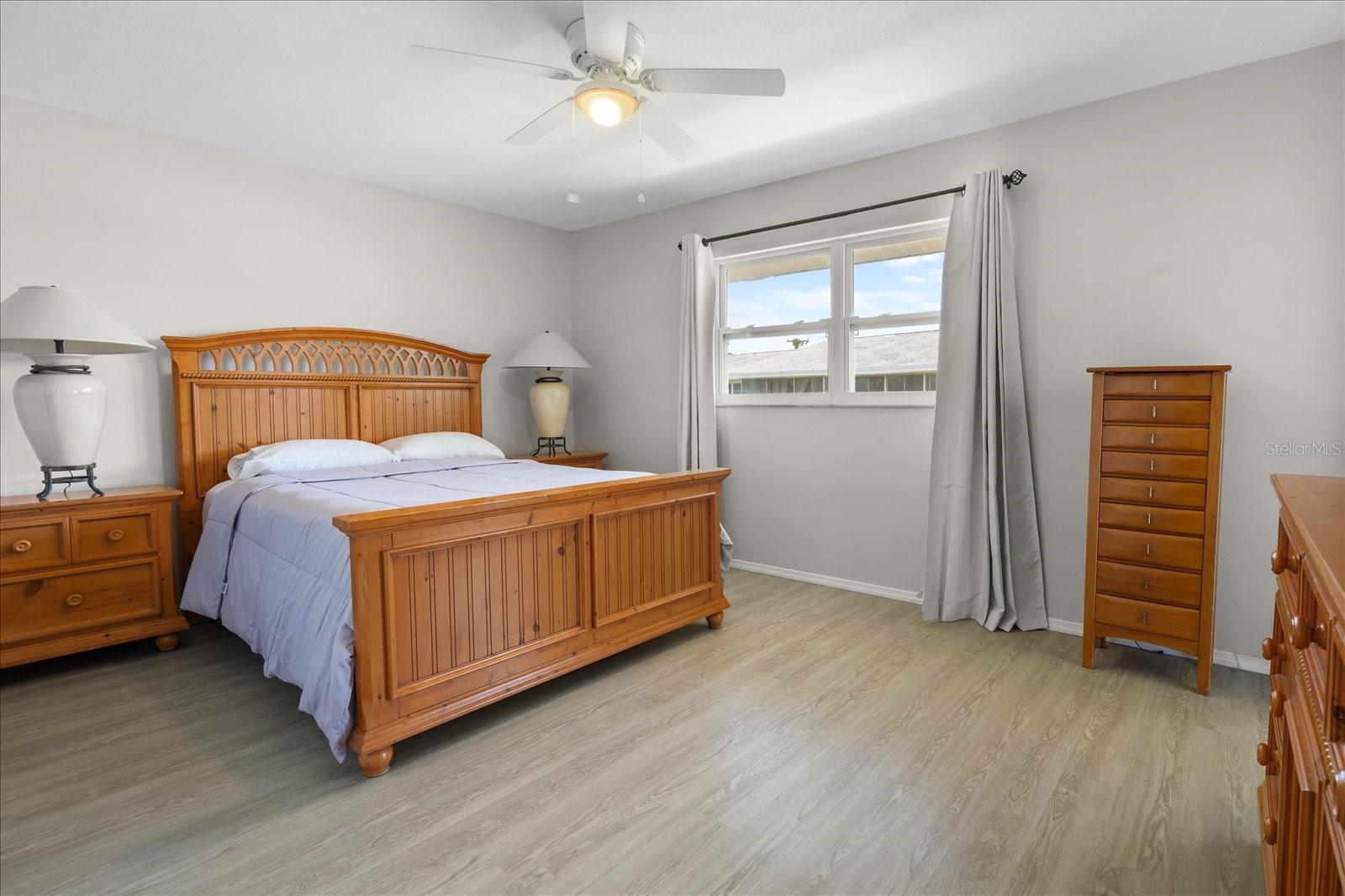 Image 26 of 48 For 2503 Beneva Road 7