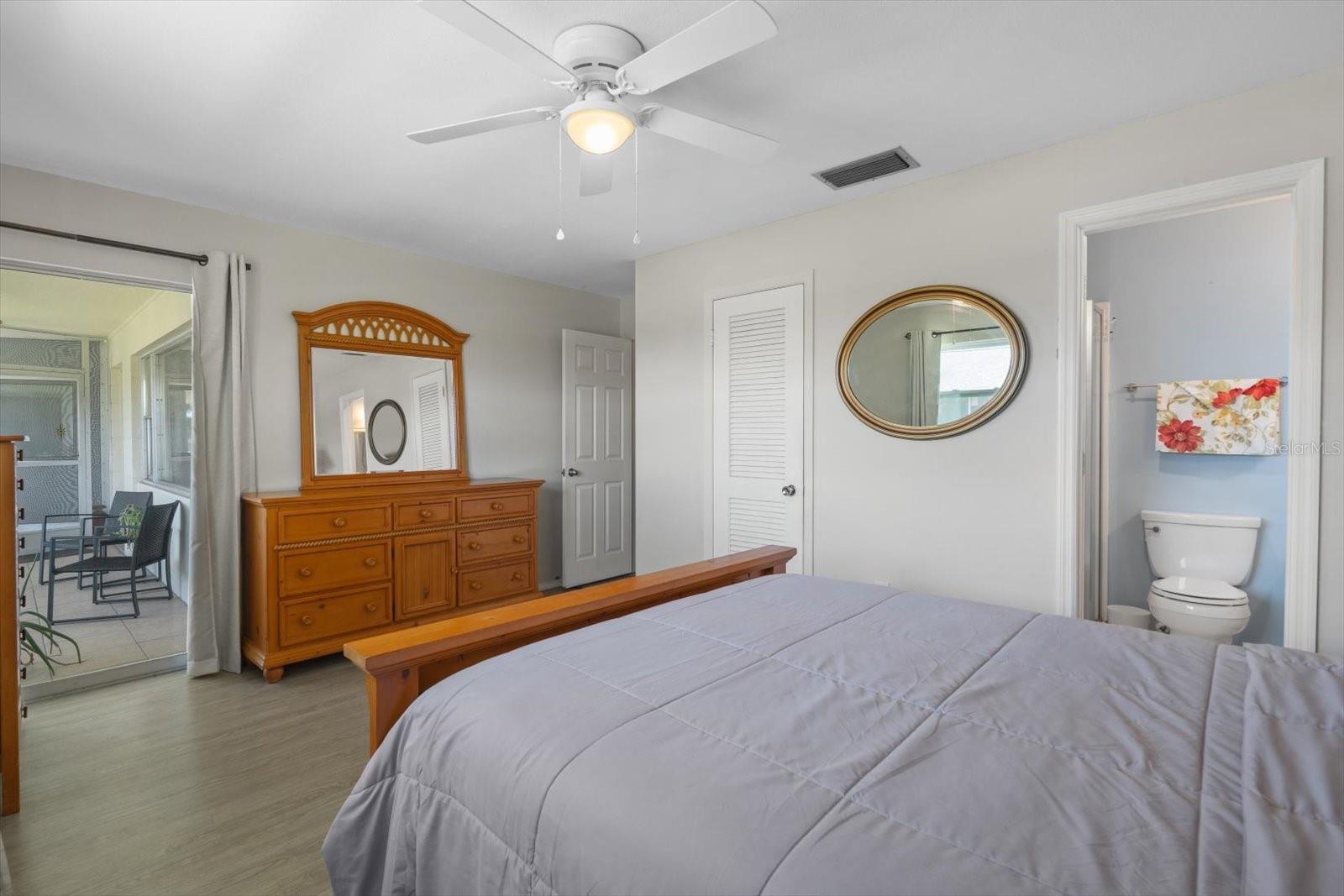 Image 28 of 48 For 2503 Beneva Road 7