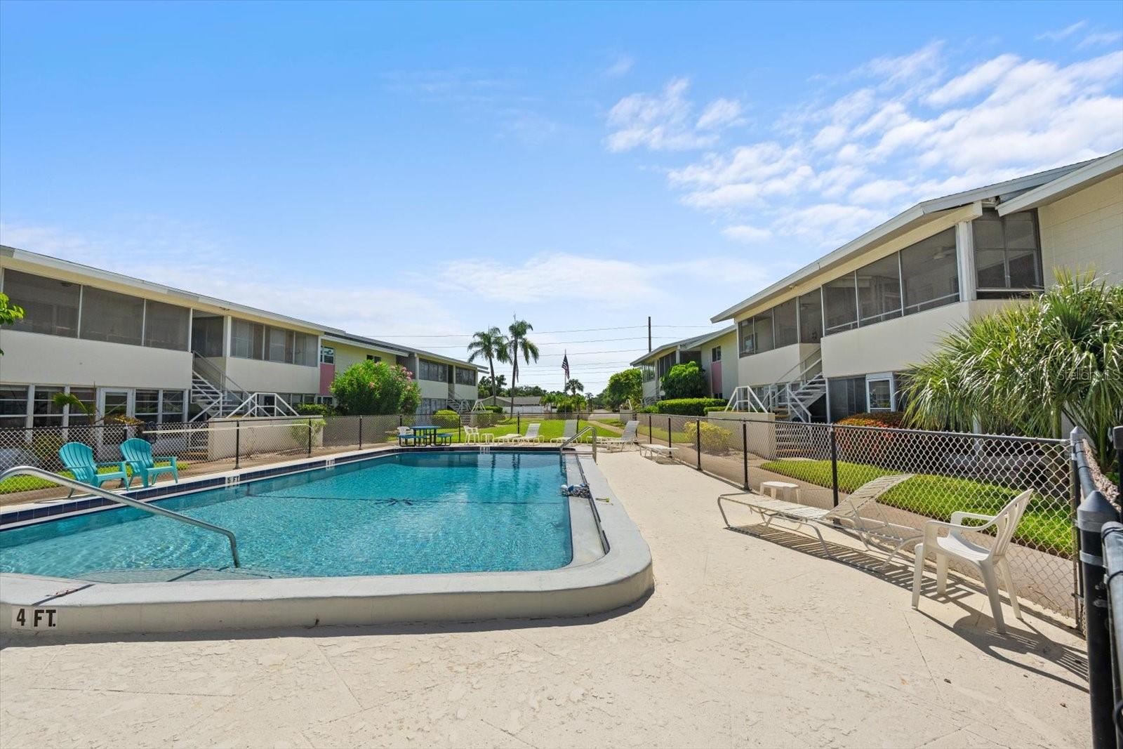 Image 43 of 48 For 2503 Beneva Road 7