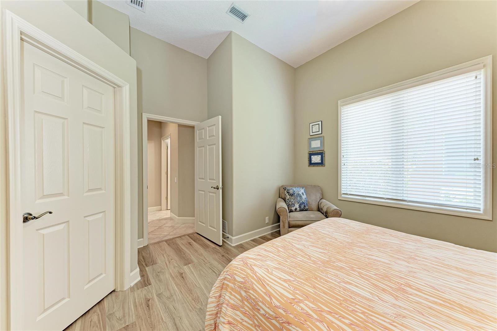 Image 47 of 98 For 5205 88th Street E