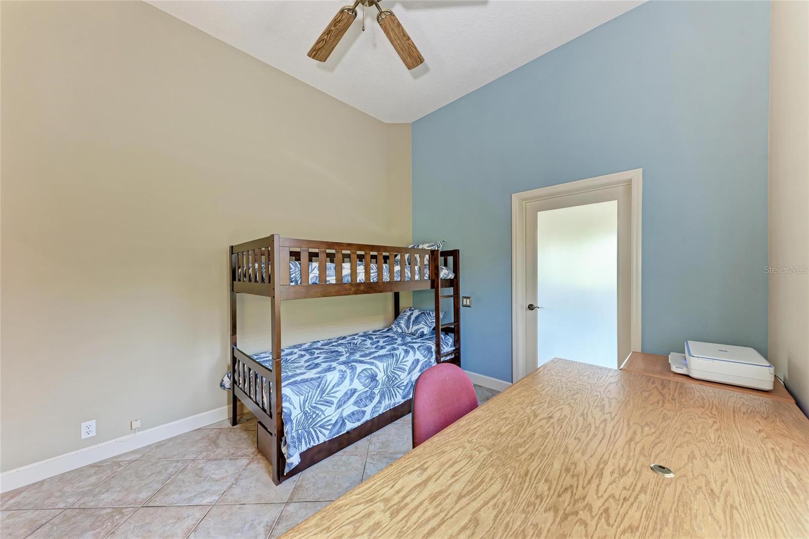 Image 51 of 98 For 5205 88th Street E