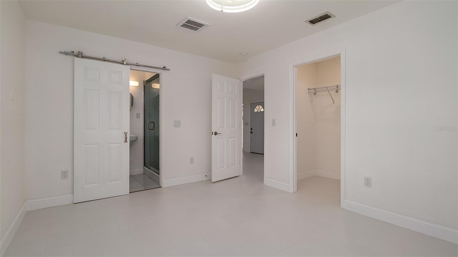 Image 22 of 34 For 2702 45th Street S