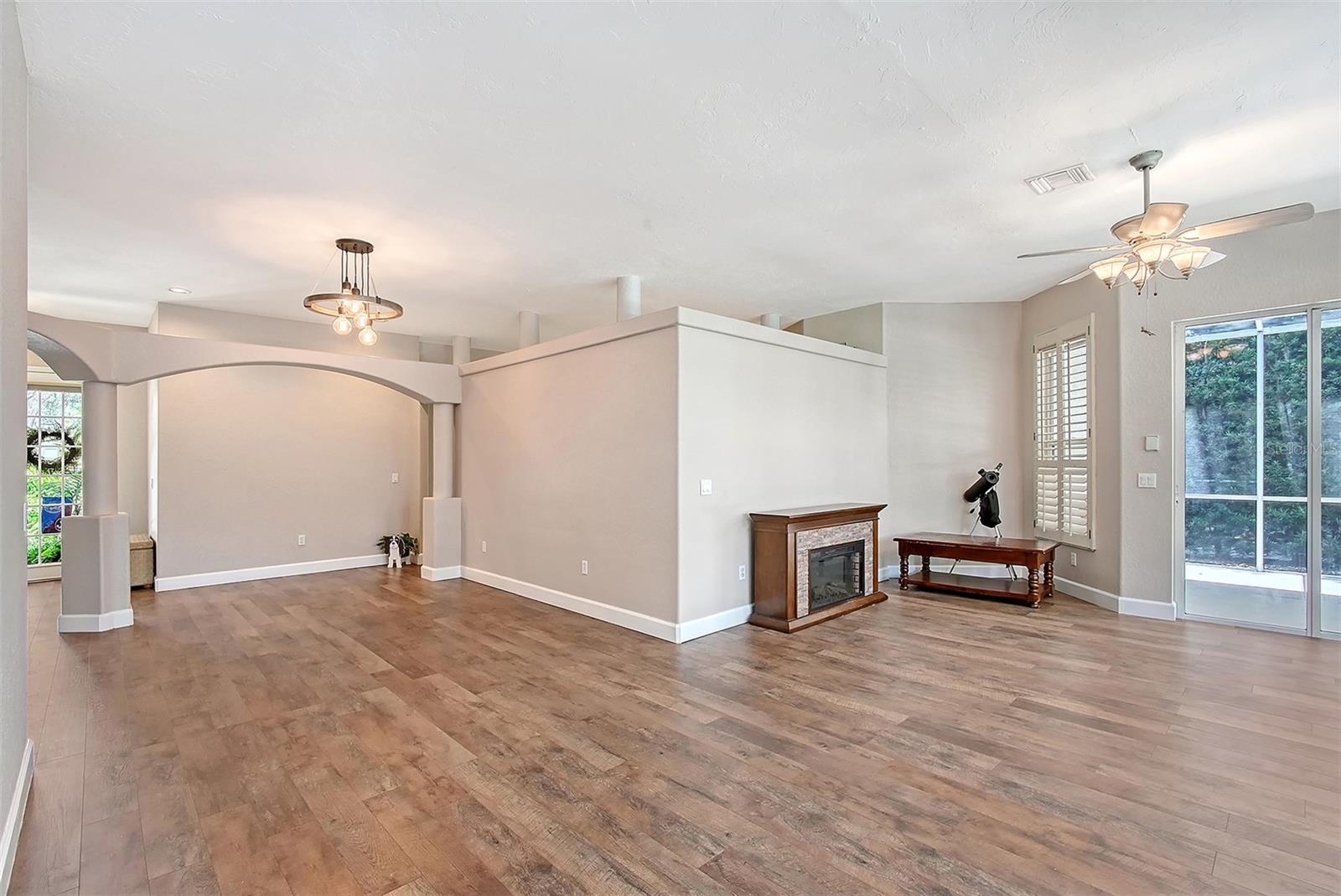 Image 10 of 63 For 4603 4th Avenue E