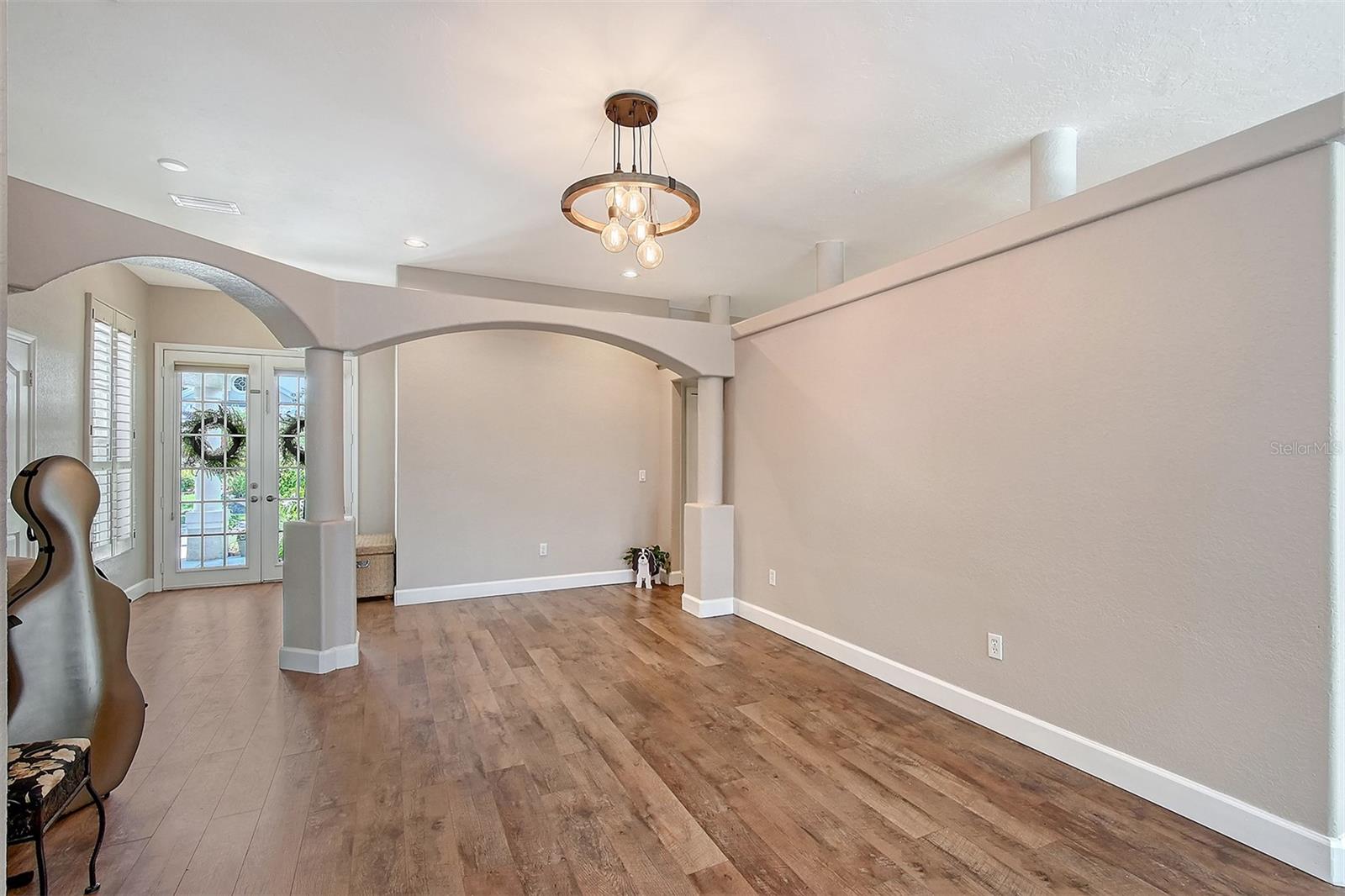 Image 11 of 63 For 4603 4th Avenue E