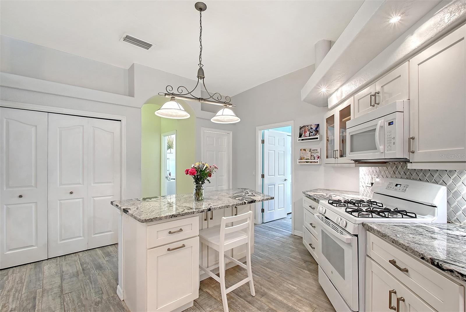 Image 20 of 63 For 4603 4th Avenue E