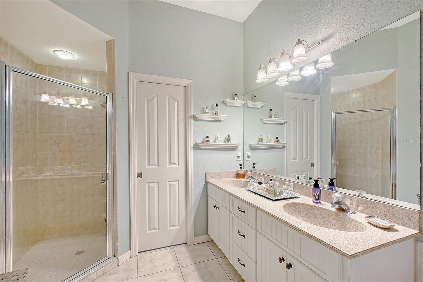 Image 32 of 63 For 4603 4th Avenue E