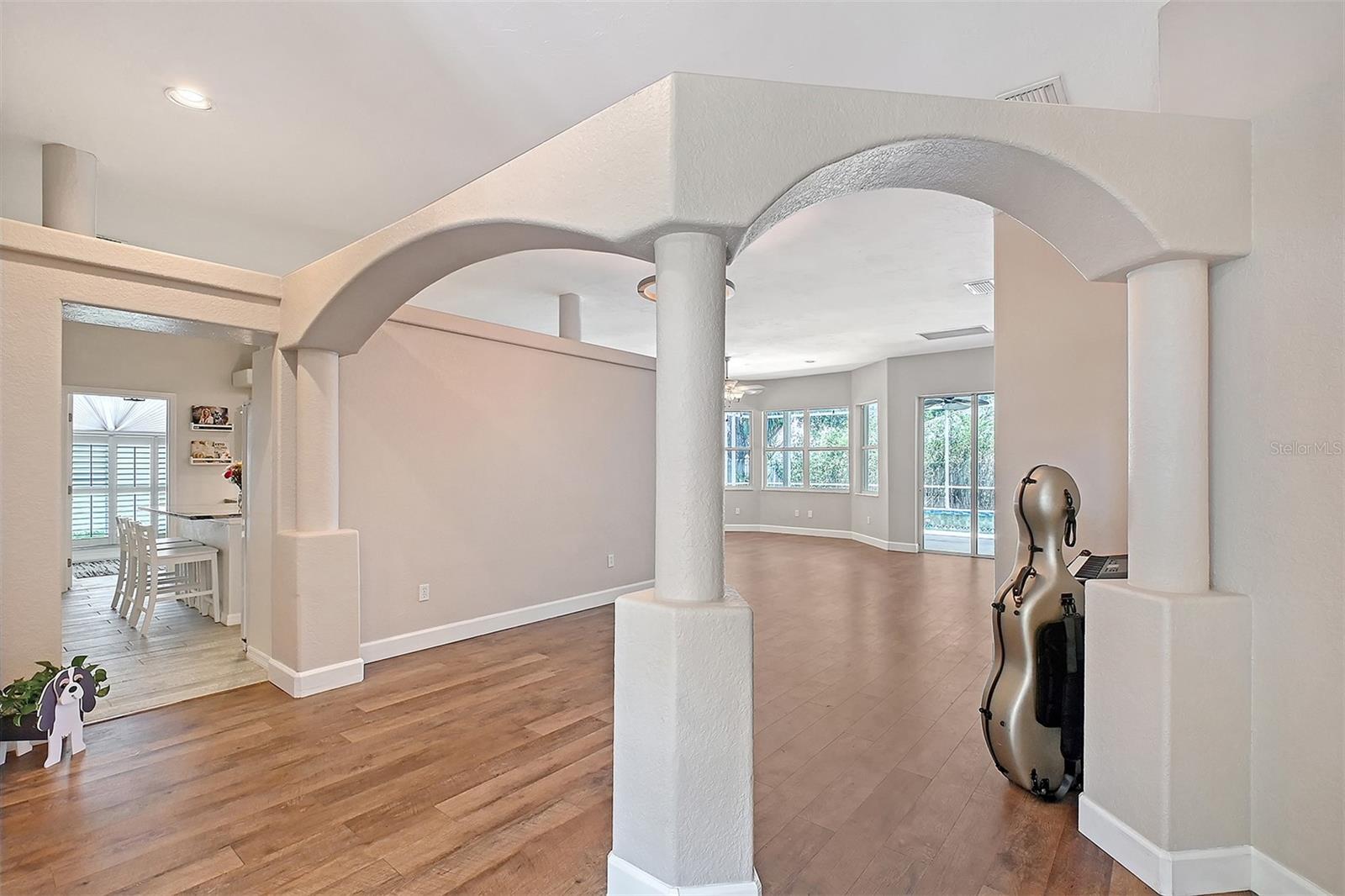 Image 8 of 63 For 4603 4th Avenue E