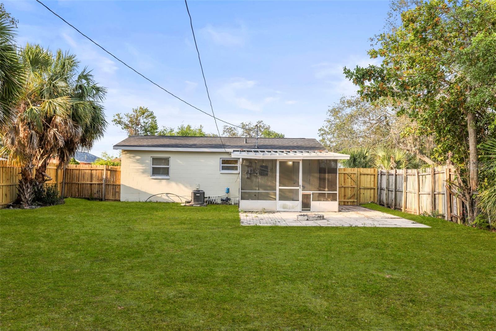 Image 21 of 22 For 5045 10th Avenue S
