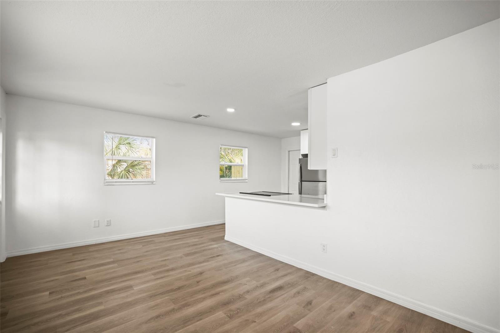 Image 8 of 22 For 5045 10th Avenue S