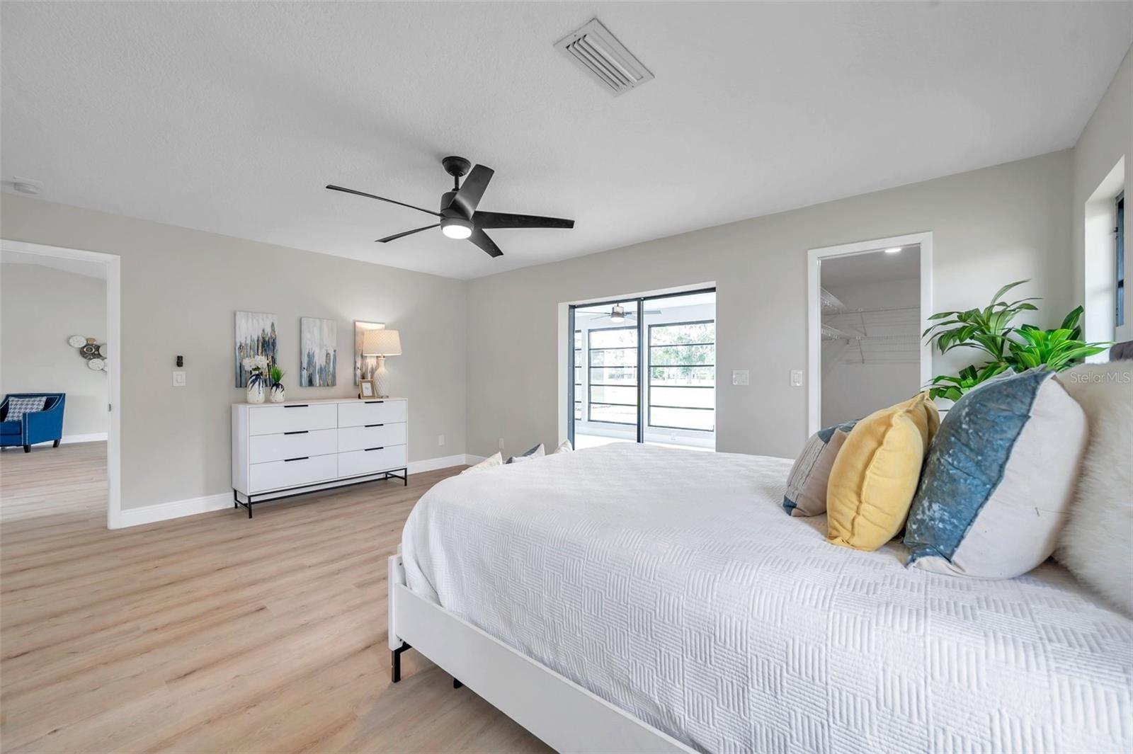 Image 19 of 39 For 5125 Palm Aire Drive