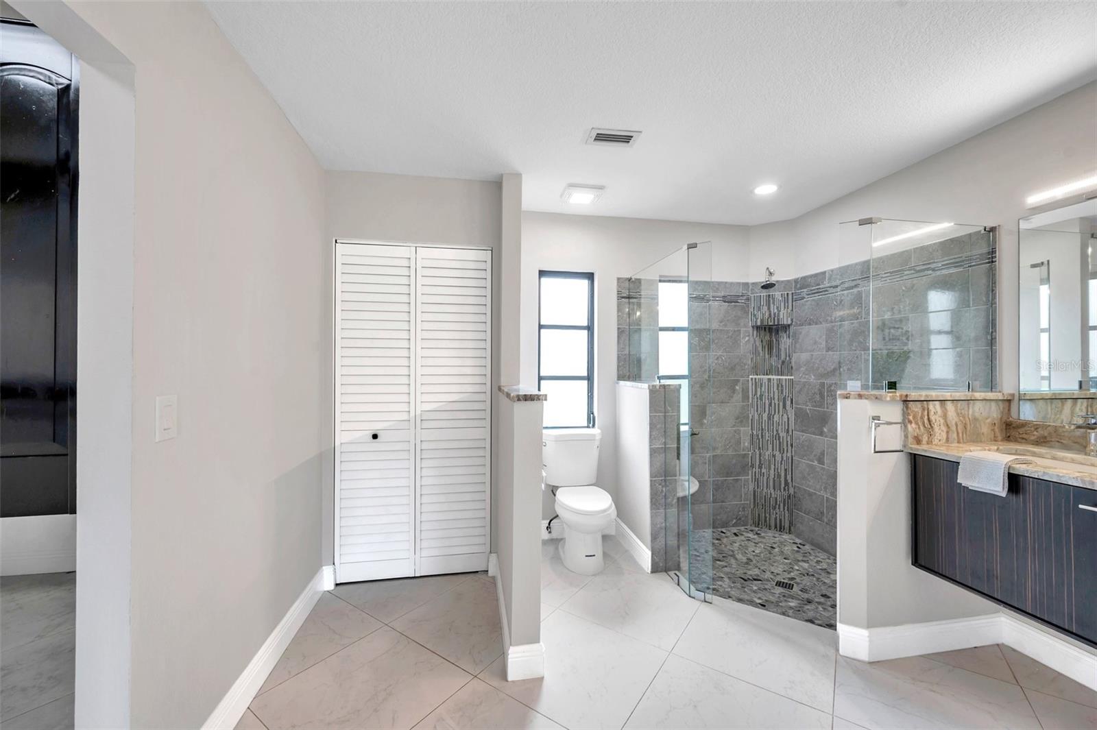Image 22 of 39 For 5125 Palm Aire Drive