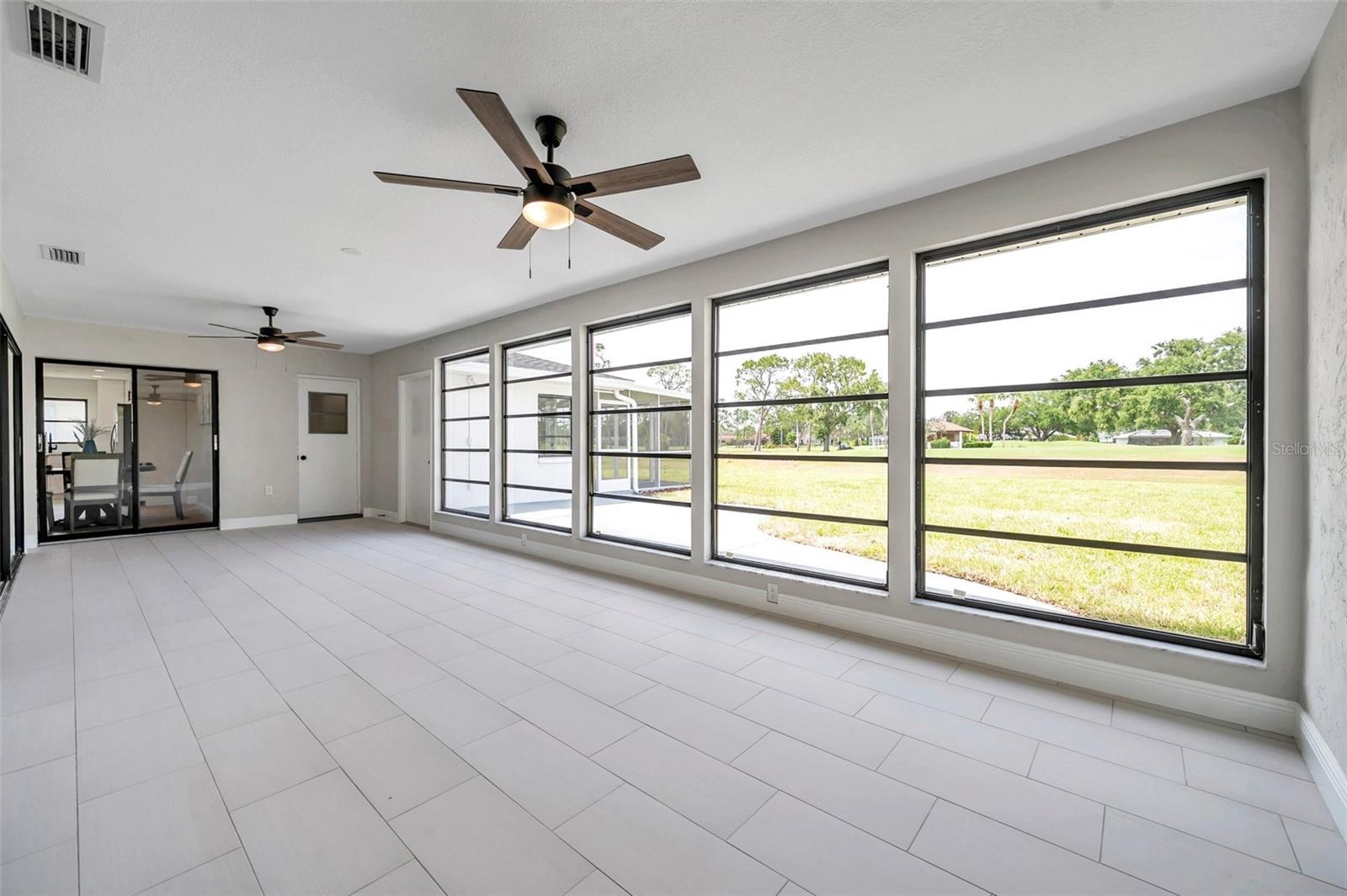Image 31 of 39 For 5125 Palm Aire Drive