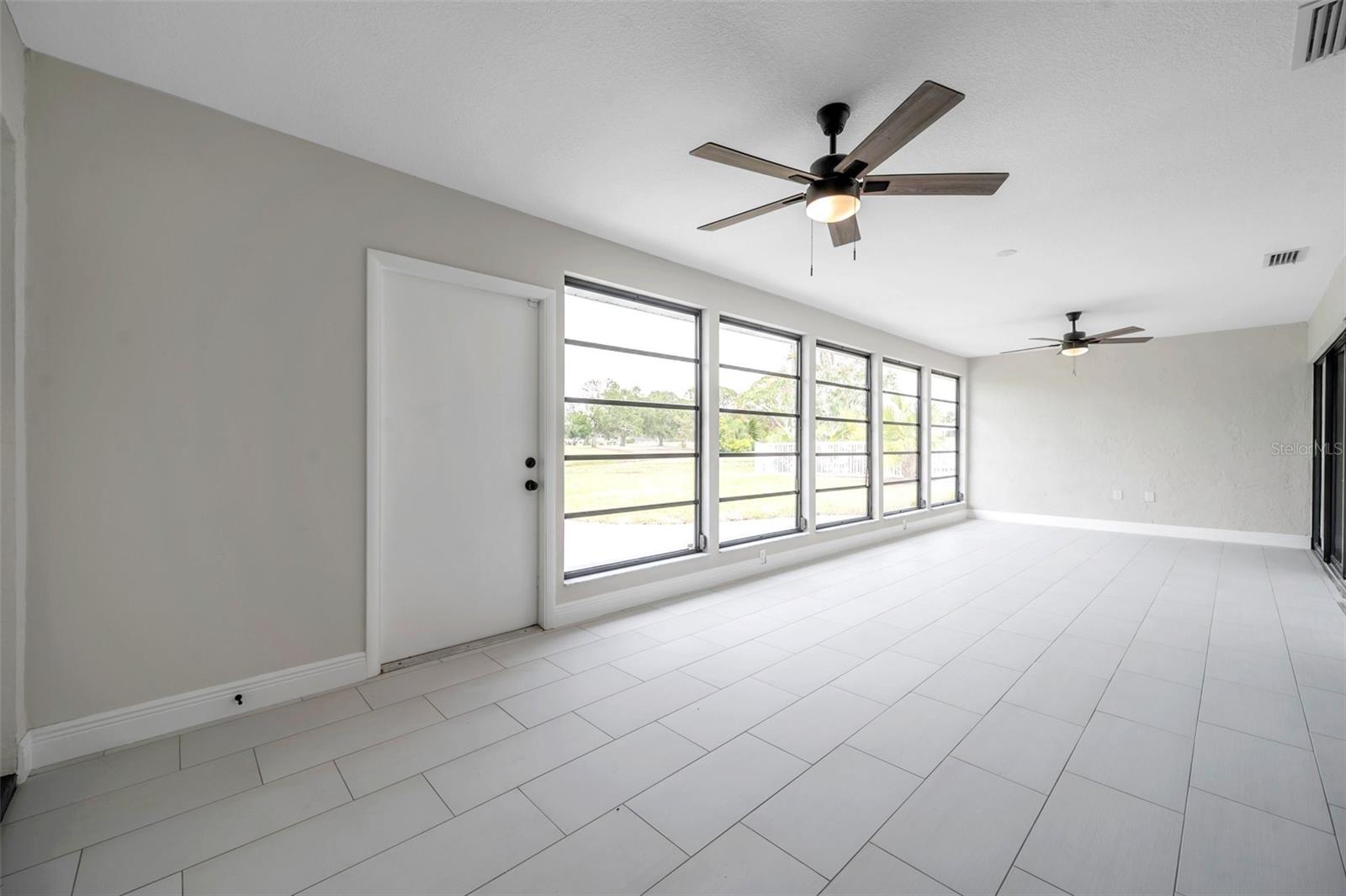 Image 34 of 39 For 5125 Palm Aire Drive