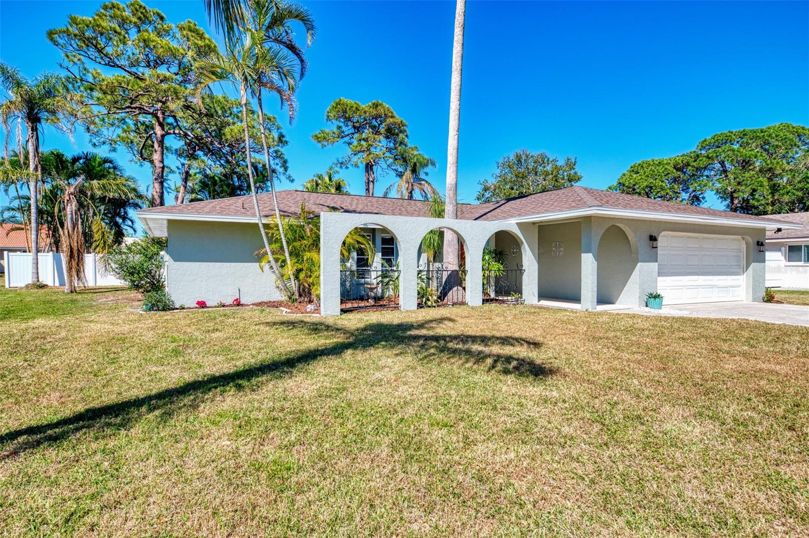 Image 2 of 40 For 2221 Pine View Circle